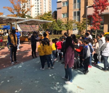 와글와글우리동네4단지 하반기 벼룩시장 진행 이미지