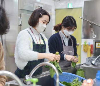 동료와의 하루 진행 이미지
