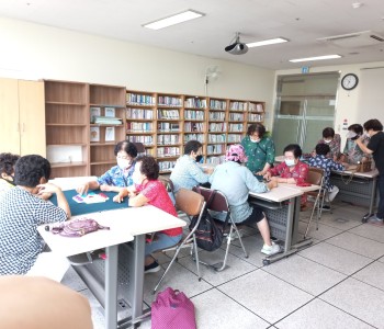 성인문해교육 &#034;창의적체험활동-실버보드게임&#034; 진행 이미지